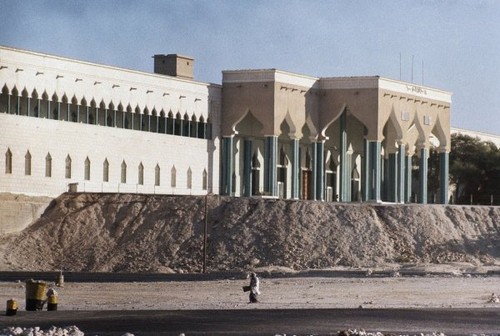 1971年多哈还没完工的Emir宫