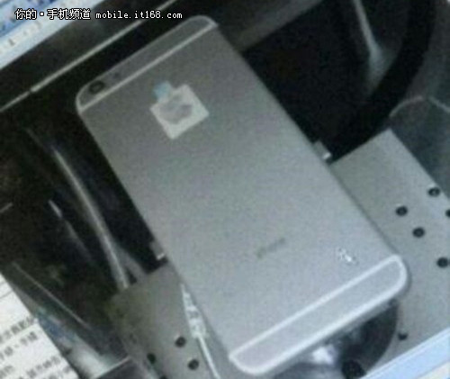 ▲传闻中曝光的新品iPhone图镜头略微凸起于机身