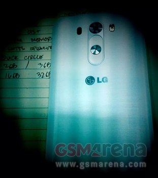 LG G3背部谍照(图片引自gsmarena)